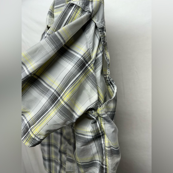 Men’s Columbia Omni-Shade Sun Protection Vented Button-Up Shirt - Size‎ Medium - Picture 13 of 16